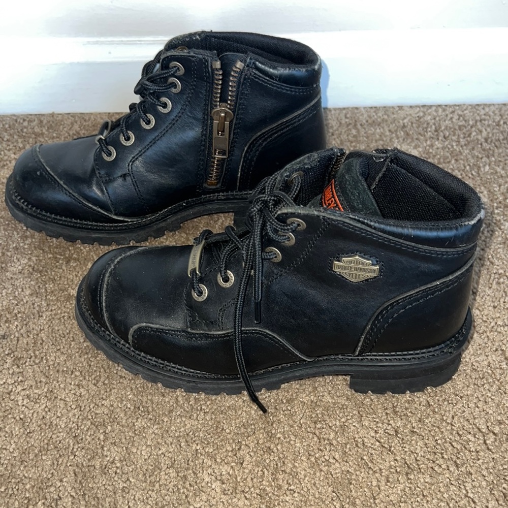 Harley-Davidson Women Riding Boot with easy zip sides.